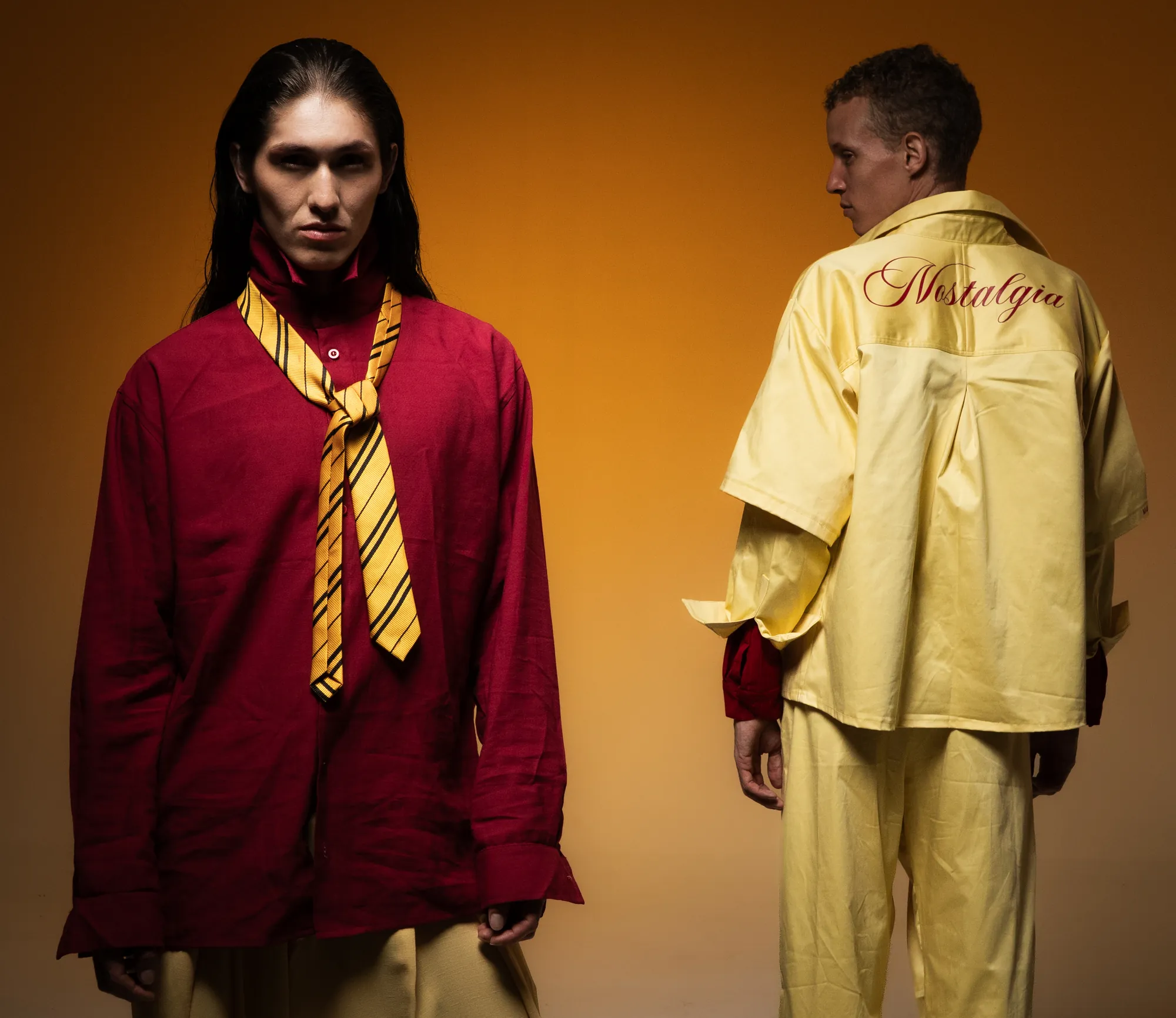 Looks Nostalgia en rojo y mantequilla